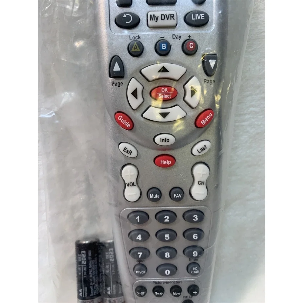 New Official Genuine‎ OEM Xfinity Remote Control Model URC-1067CBM3-001-R Sealed